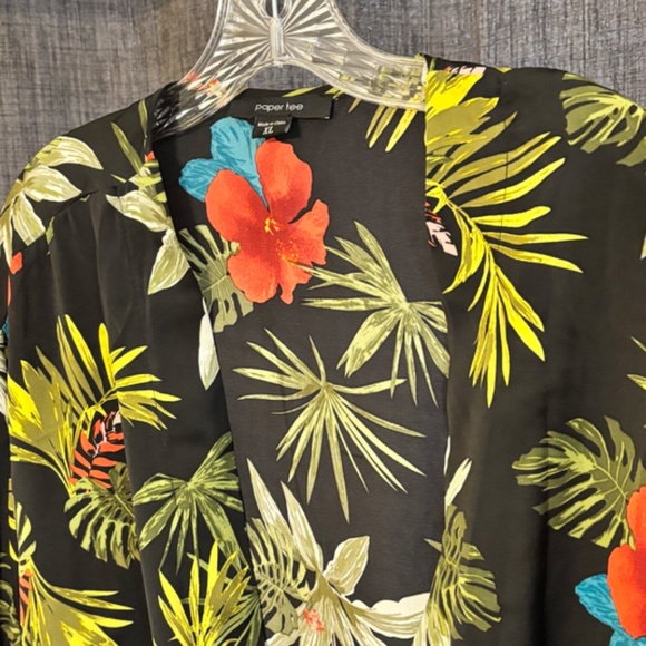 Paper Tee Women's Floral Wrap SZ XLBlack Yellow Green Red  Tie at Bottom - Picture 4 of 12